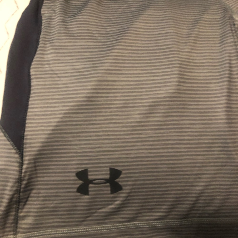 UNDER ARMOUR
